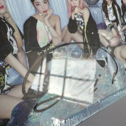 ITZY YEJI SIGNED 1ST MINI ALBUM 'IT'Z ICY' - ICY VERSION